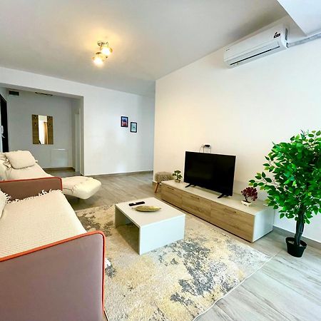 Soho Apartment - City View With Rooftop Garden Bucareste Exterior foto