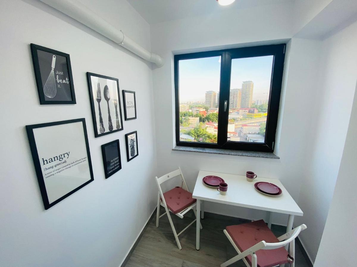 Soho Apartment - City View With Rooftop Garden Bucareste Exterior foto