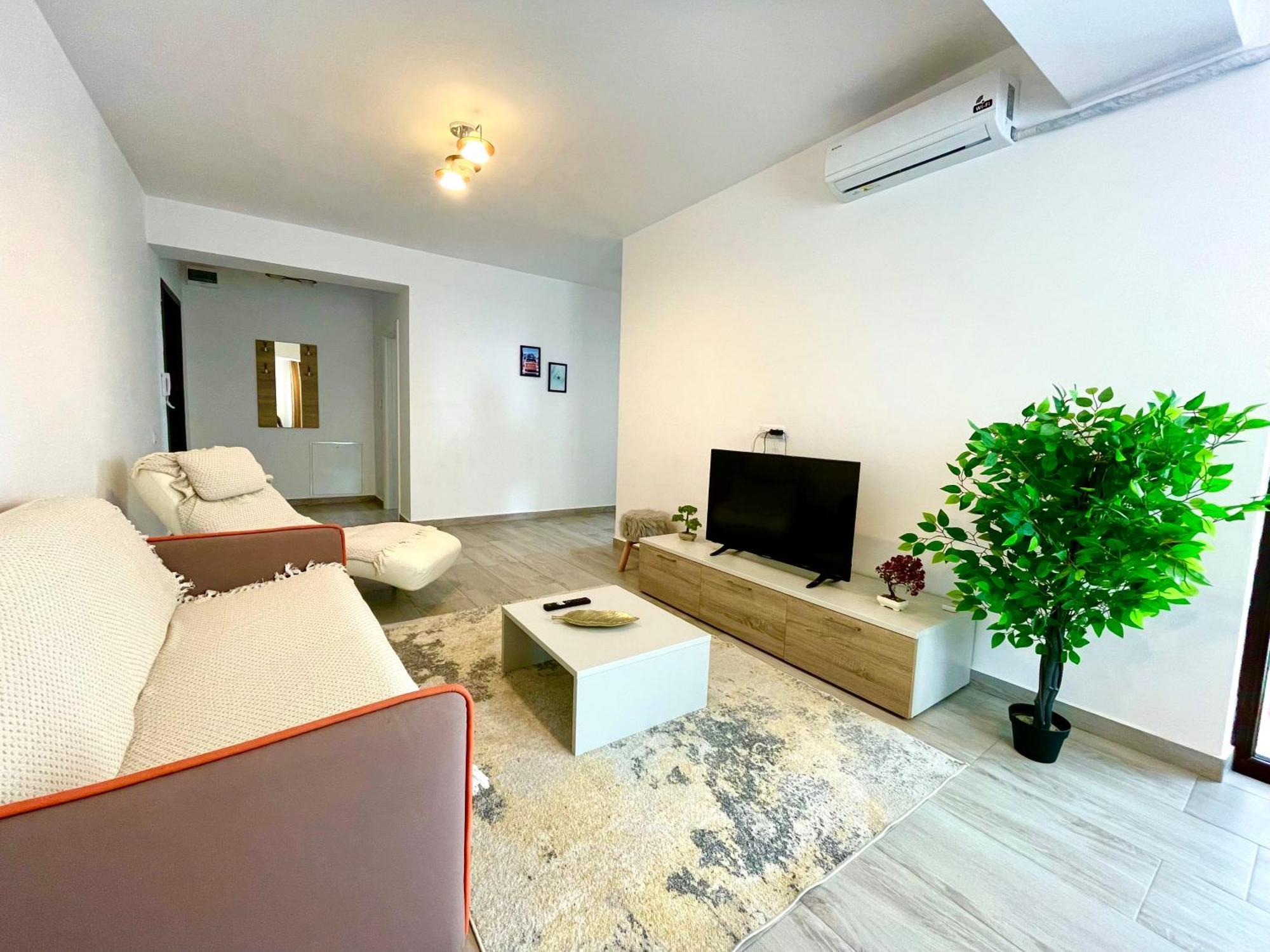 Soho Apartment - City View With Rooftop Garden Bucareste Exterior foto